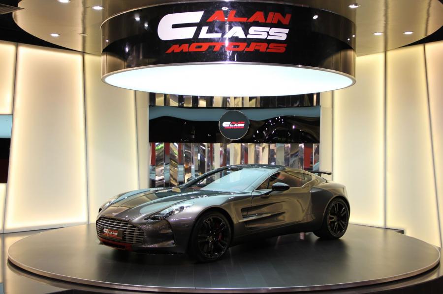  Aston Martin One-77 by Q 2011 года  (фото 29 из 44)